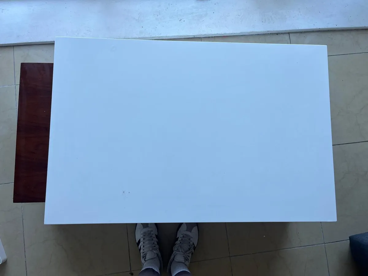 Living room table - Image 3
