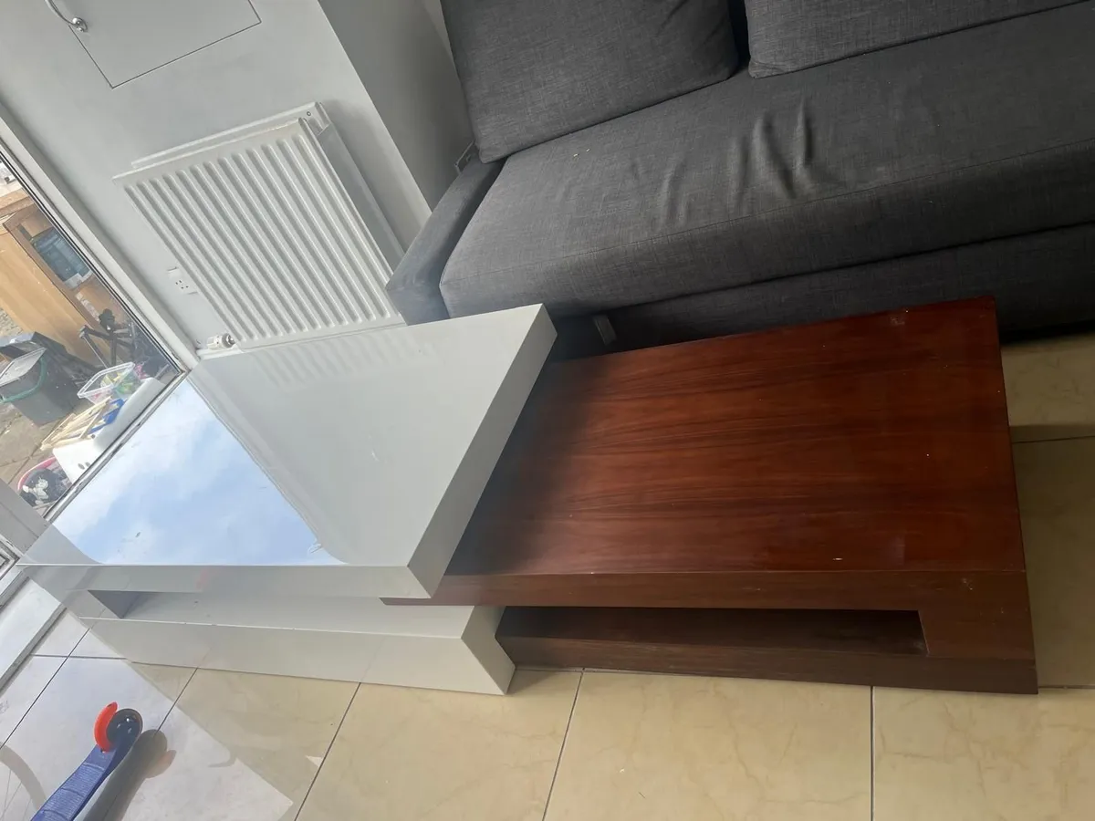 Living room table - Image 2