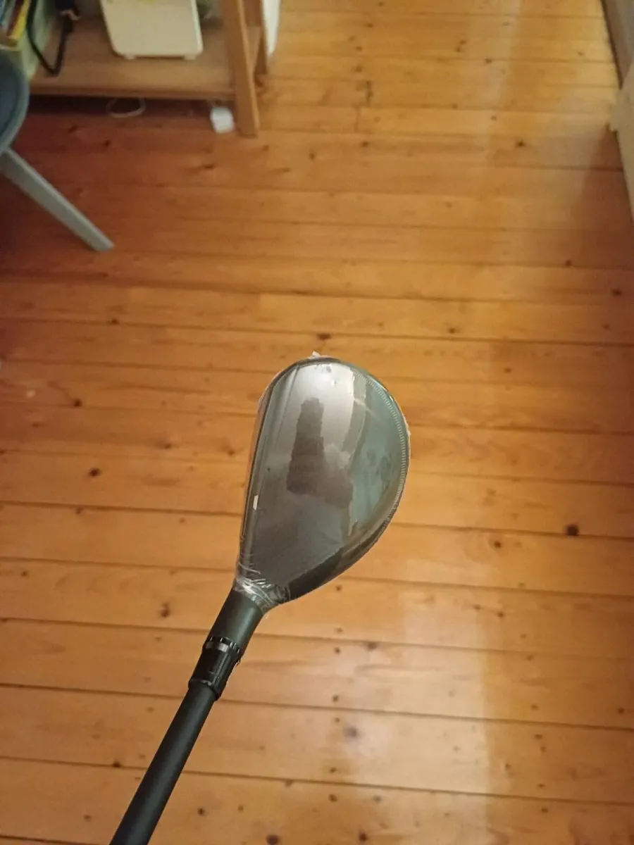 Brand New Taylormade QI4D hybrid - Image 3