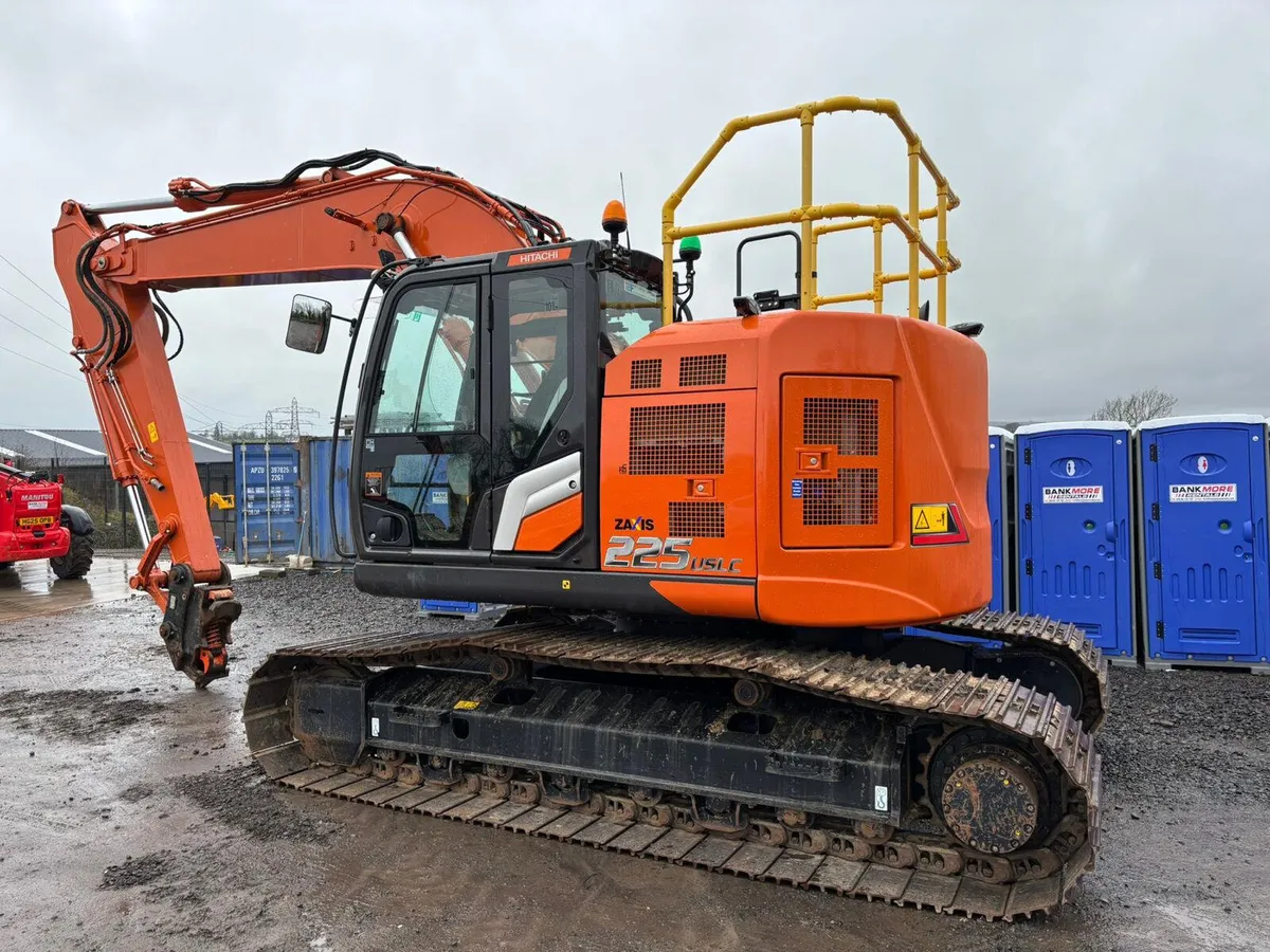 HITACHI ZX225 USLC-7 - Image 2