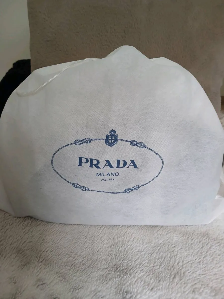 Prada handbag and card holder - Image 4