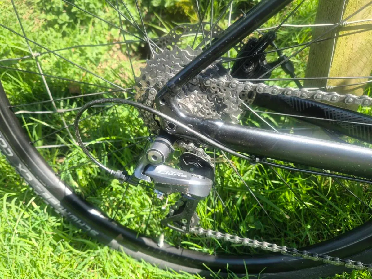 Gravel bike - Image 4