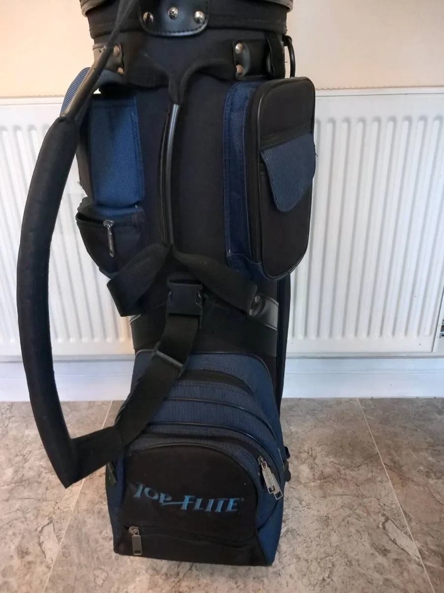 Top flite golf bag. - Image 1