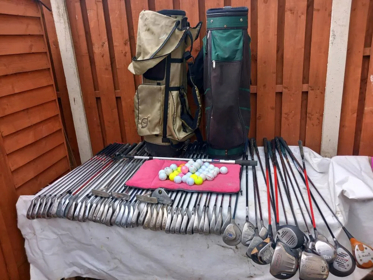 A selection of golf clubs . Right handed clubs - Image 3