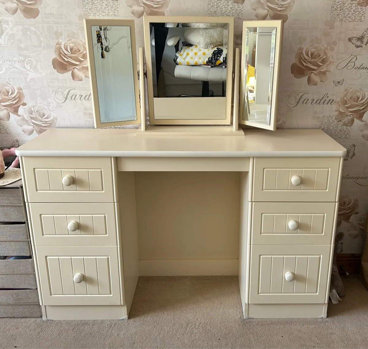 Dressing Table - Image 1