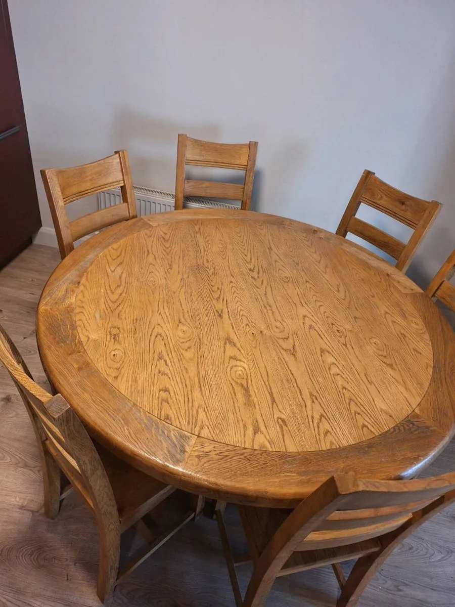 Solid Oak 6 seater Round Dining Table and Chairs - Image 2