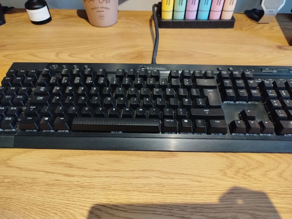 ⚡ Corsair Gaming K95 RGB Mechanical Keyboard - Image 4