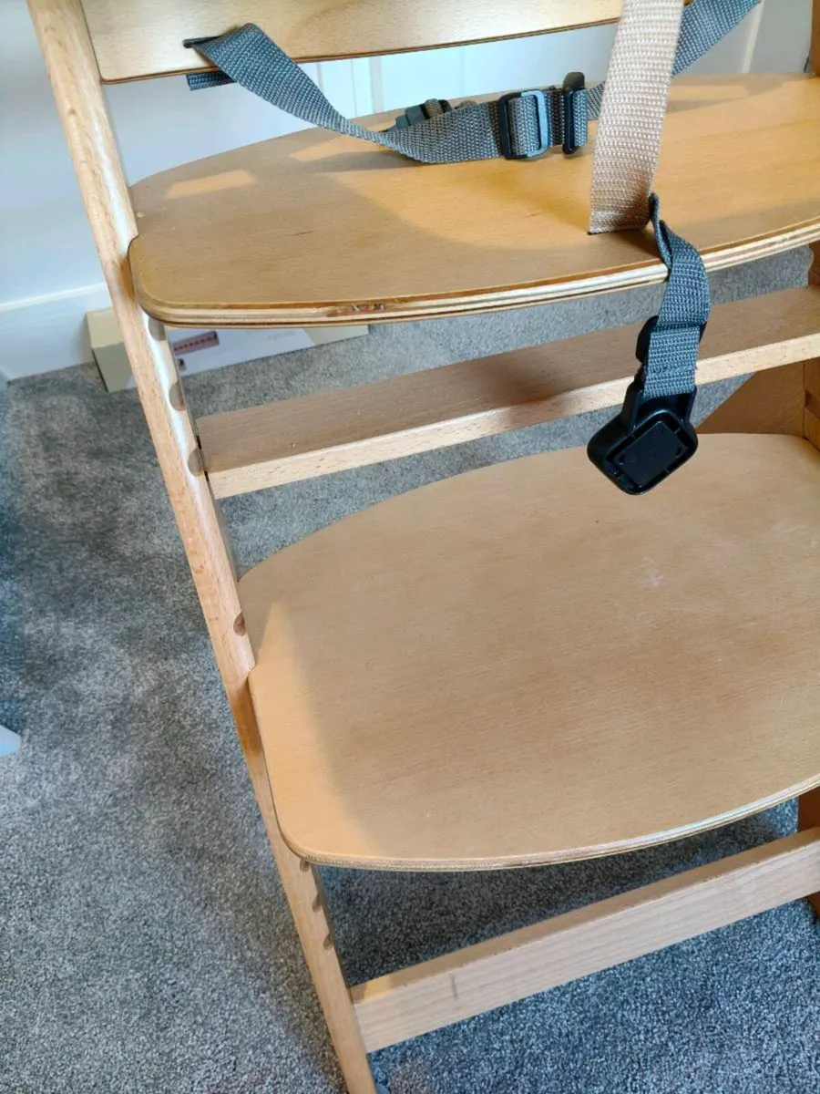 Baby highchair - Image 2