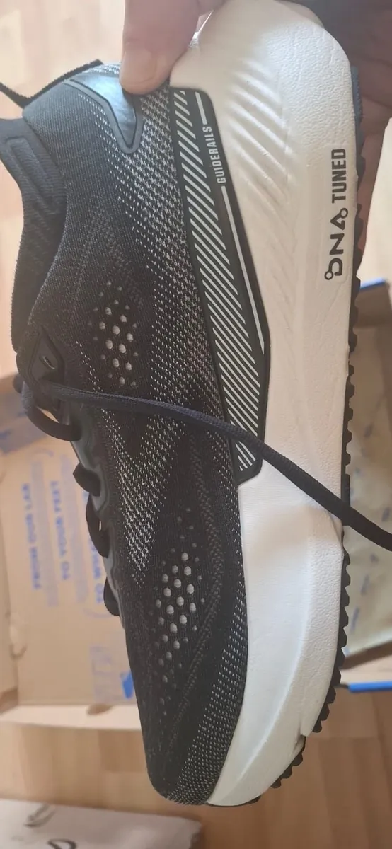 Running Shoes - Image 1