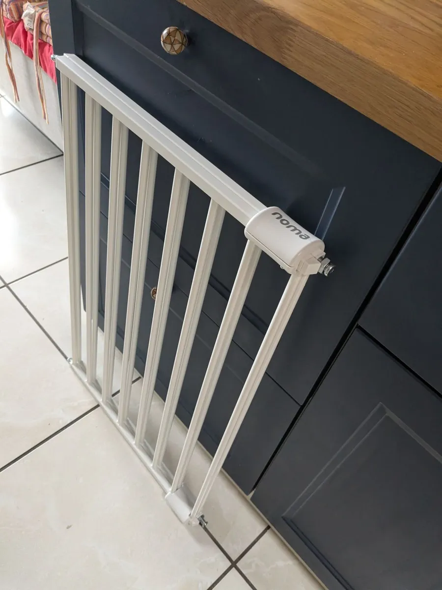 Noma extendable stair gate - Image 2