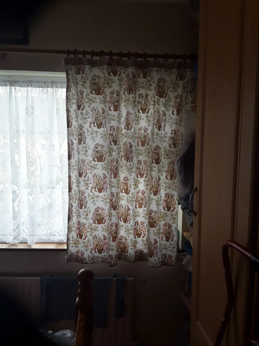 Old vintage lightweight curtains - Image 2