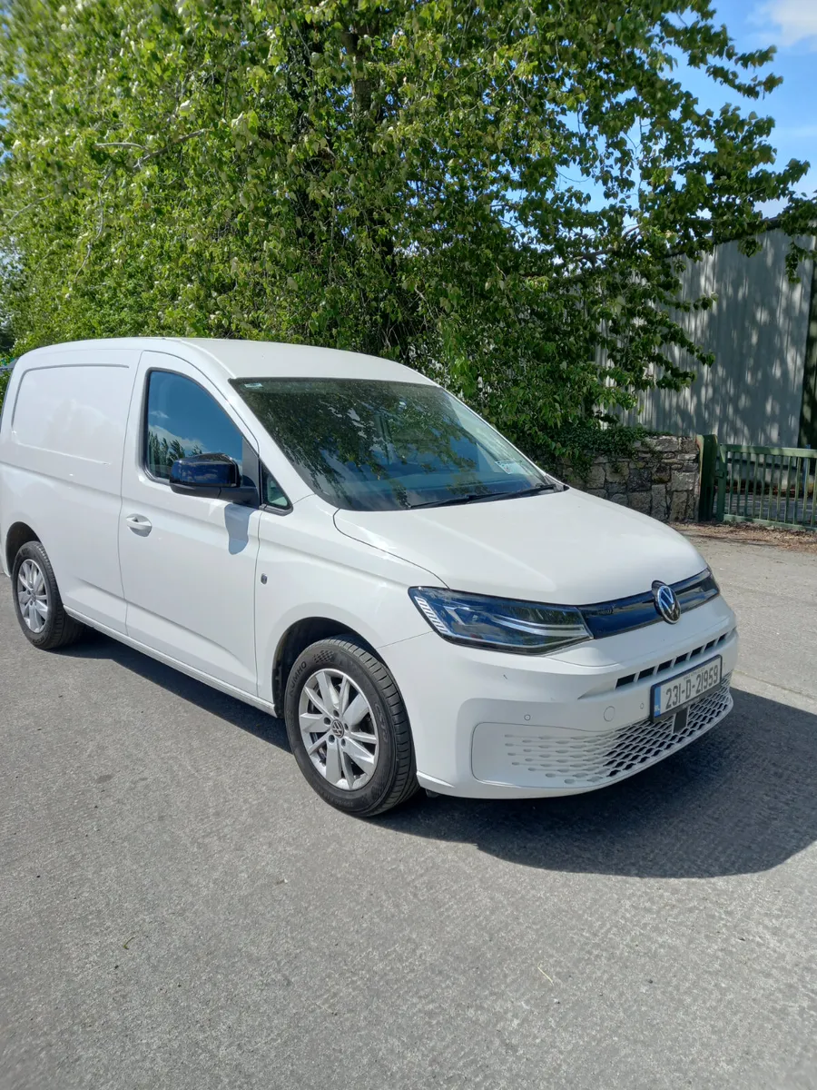 2023 Volkswagen Caddy 2L Diesel - Image 1