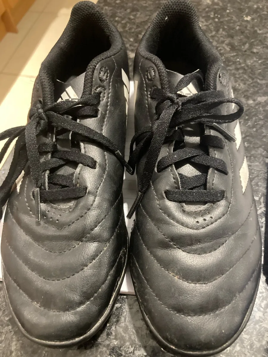 Astro Tuff Shoes size 4 - Image 2