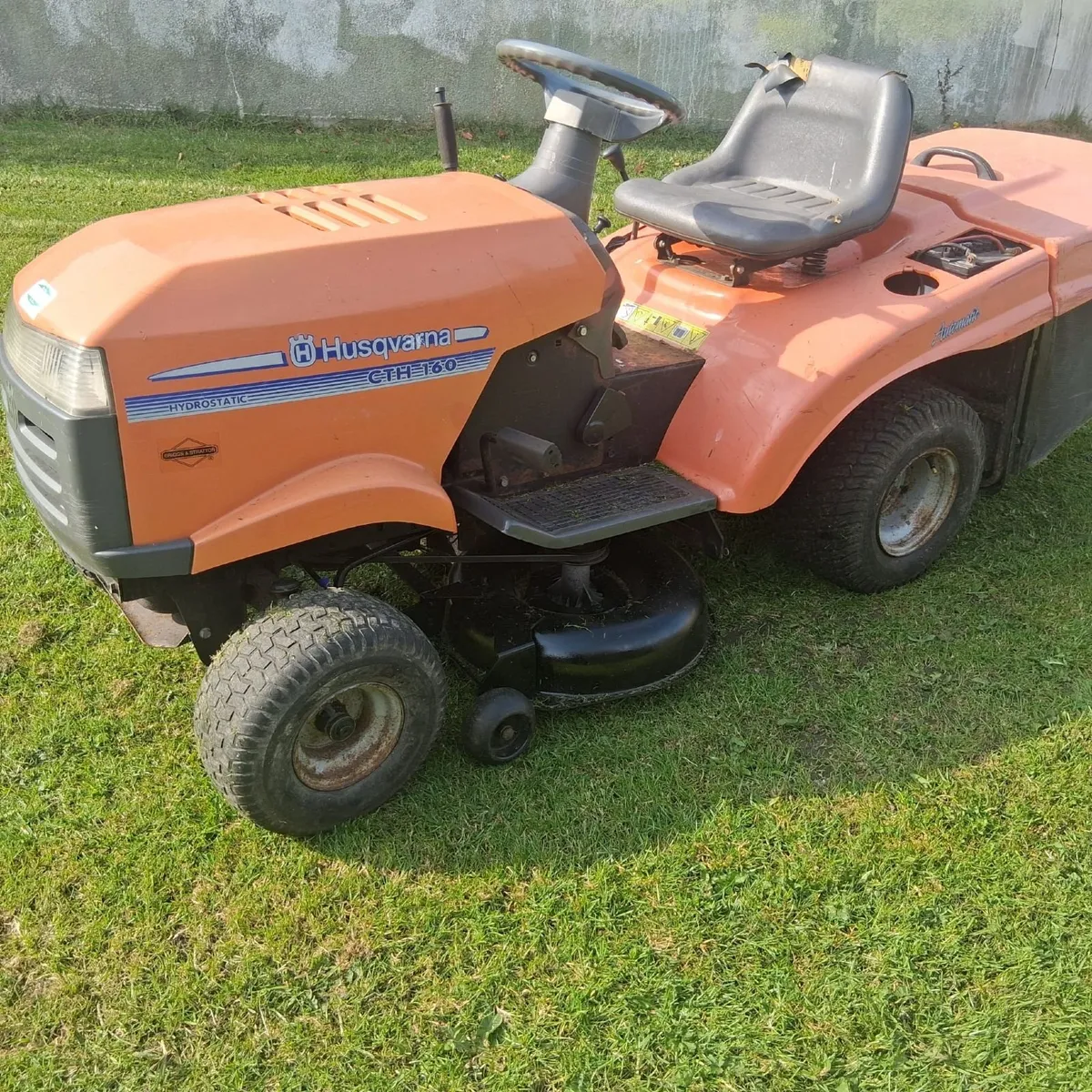 Husquavarna Ride on Mower 160 - Image 1