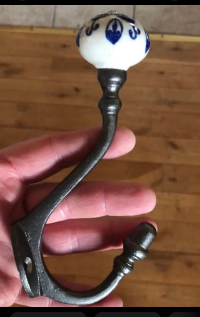 6 x Large Cast Iron Coat Hooks Pumpkin Top NEW - Image 3