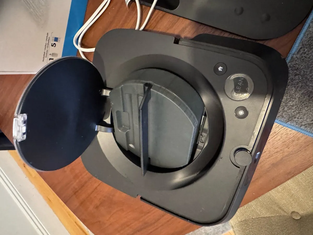 iRobot Braava Jet m6 Robot Mop - Image 4