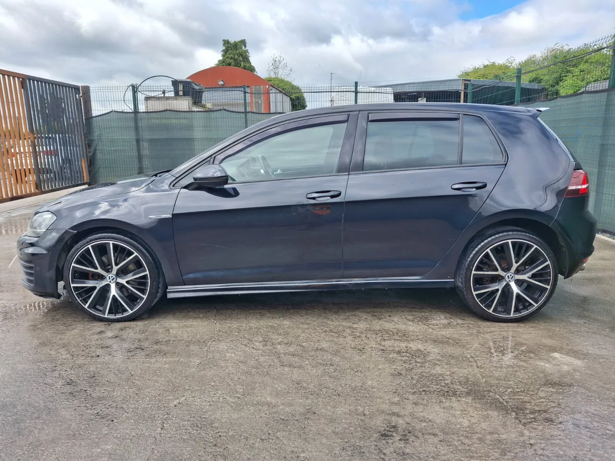 142 Volkswagen Golf  GTD  Automatic  184bhp - Image 2