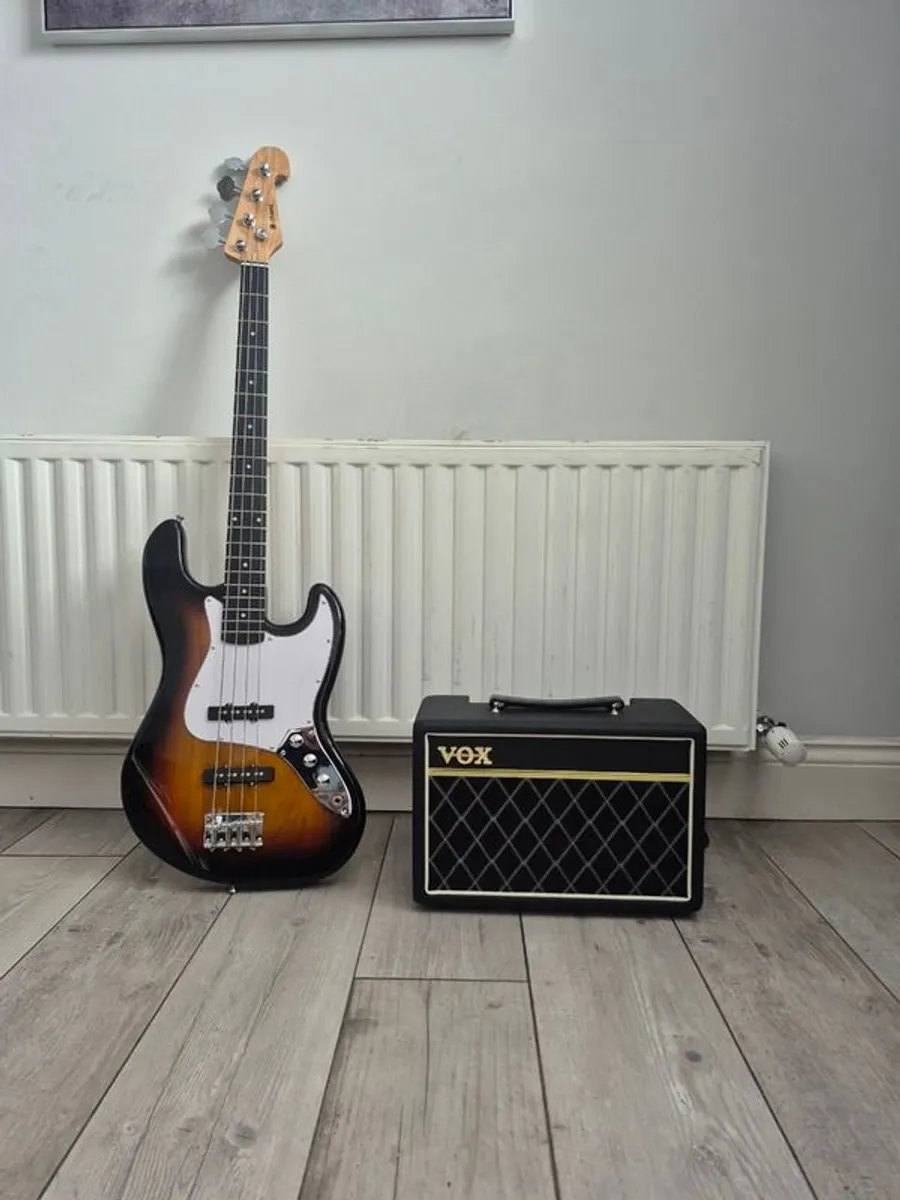 Electric Bass and amp