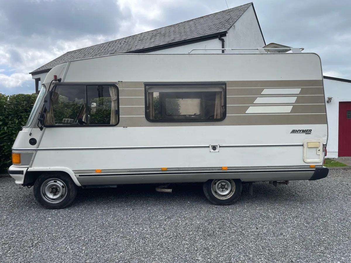 Camper van - Image 2