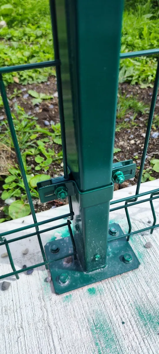 8/6/8 fence panels. V mesh 5mm fence panels. - Image 4