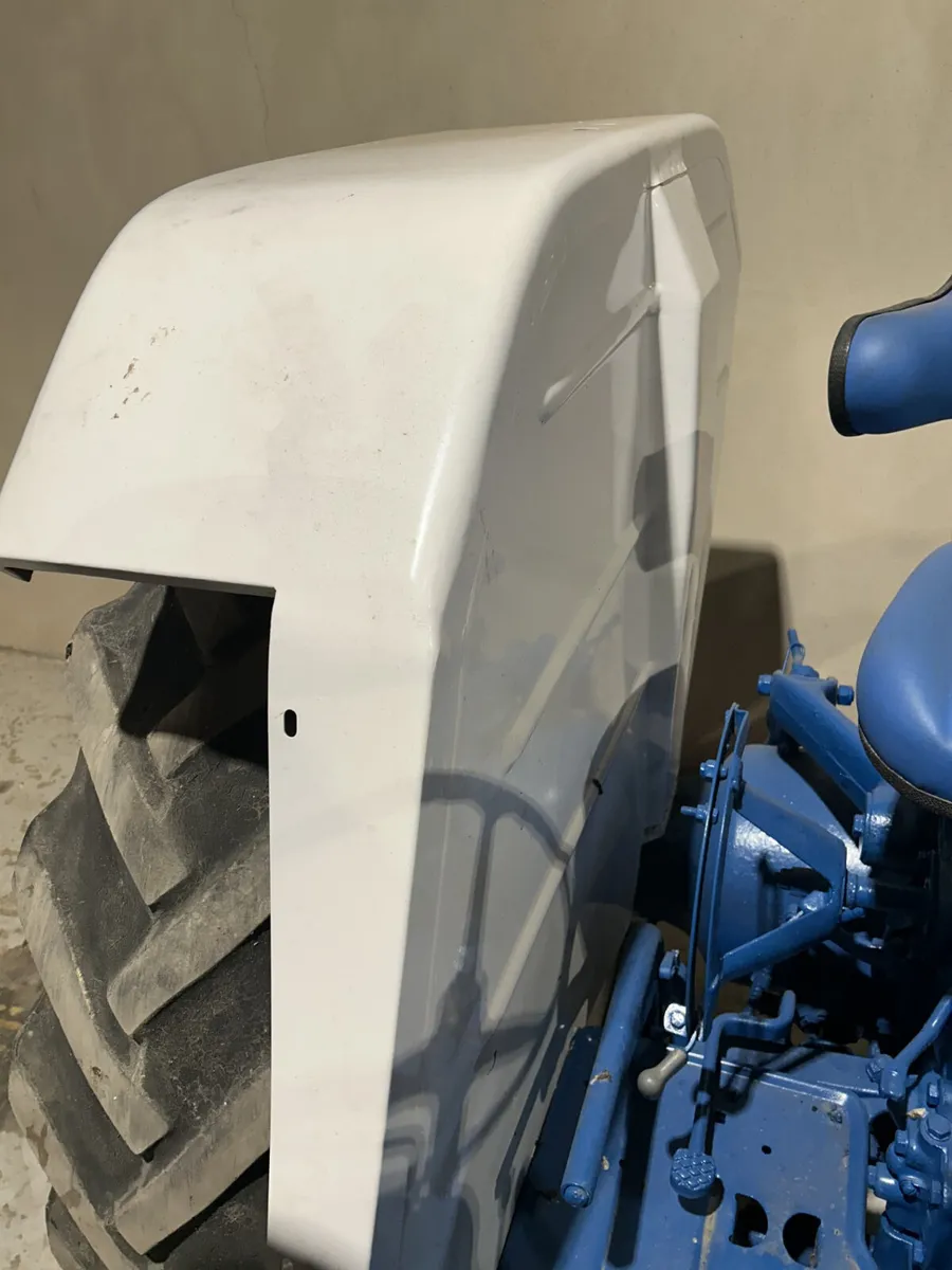 New Set of Square Mudguards To Suit Ford 4000 4600 - Image 3