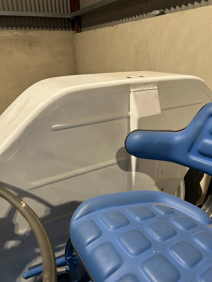 New Set of Square Mudguards To Suit Ford 4000 4600 - Image 4