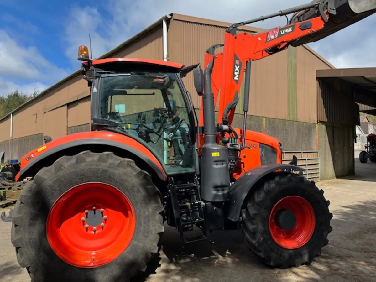 2021 Kubota M7152 Premium c/w  MX Loader - Image 3