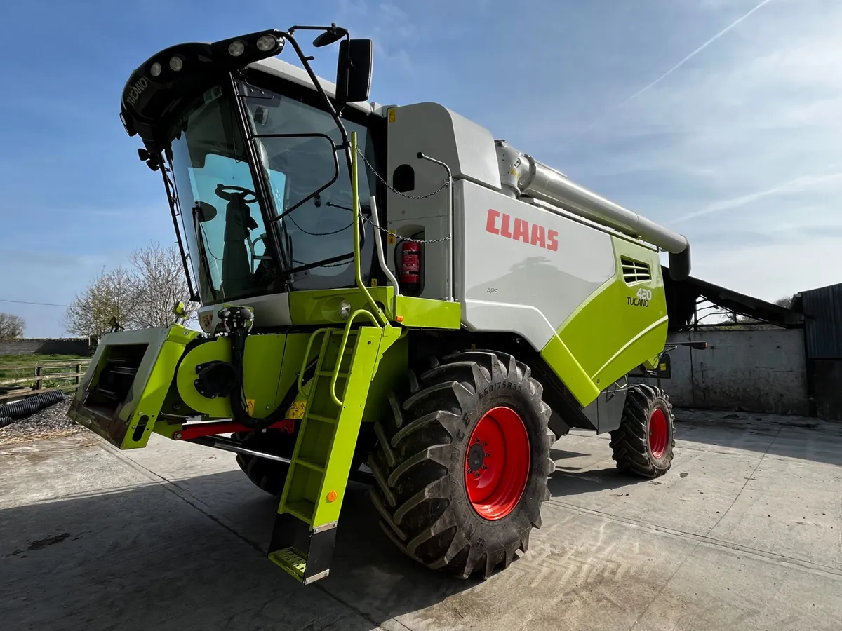 2019 Claas Tucano 420 + Cerio 560 Trolley - Image 4
