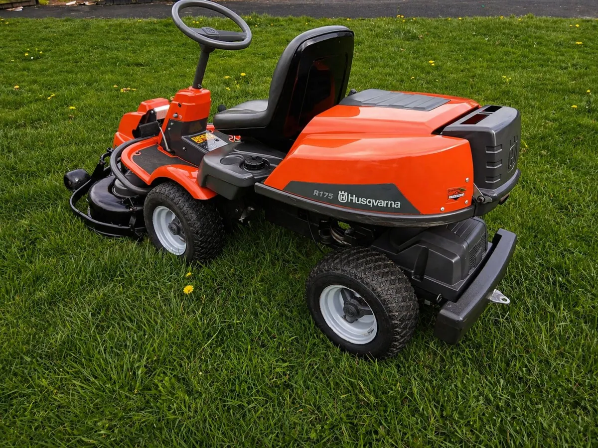Husqvarna ride on lawnmower - Image 4