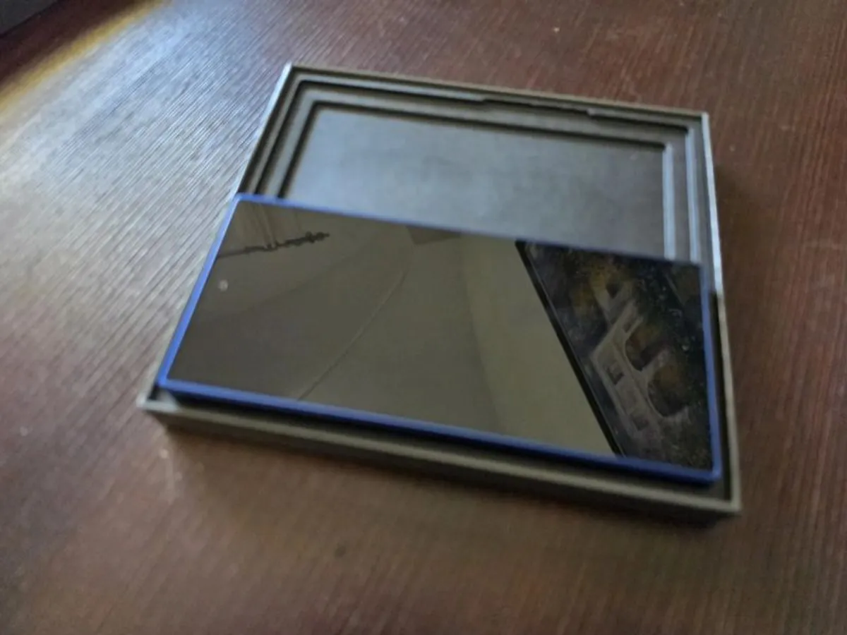 Samsung Galaxy Z Fold7 512GB - Never Used - Mint - Samsung Warranty - Image 3