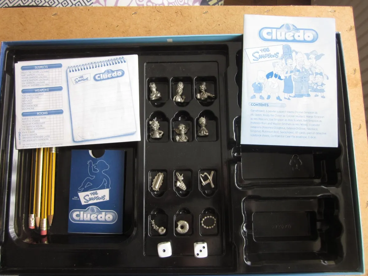 The Simpsons Cluedo Board Game 2001 - Image 4