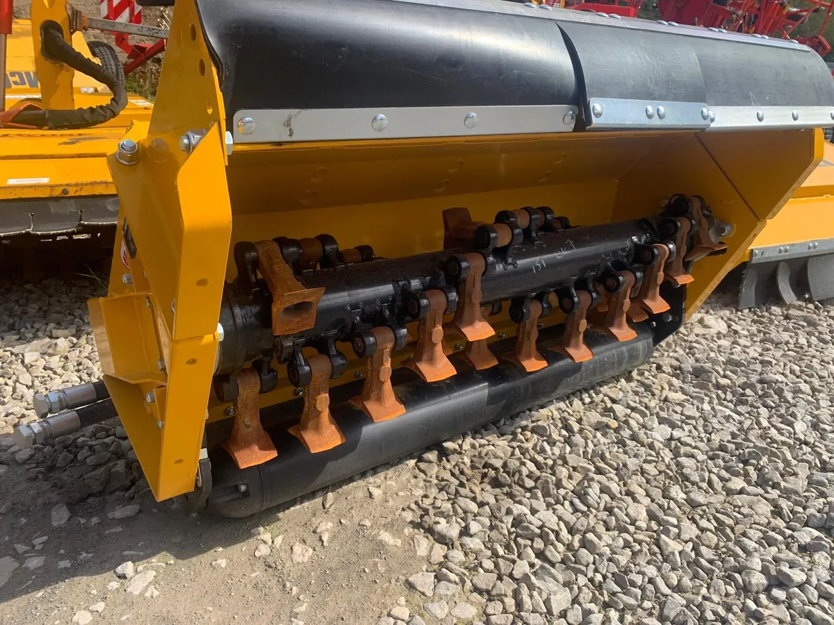 MCCONNEL 1.2M 65/70HP TUFFCUT HEAD - Image 2