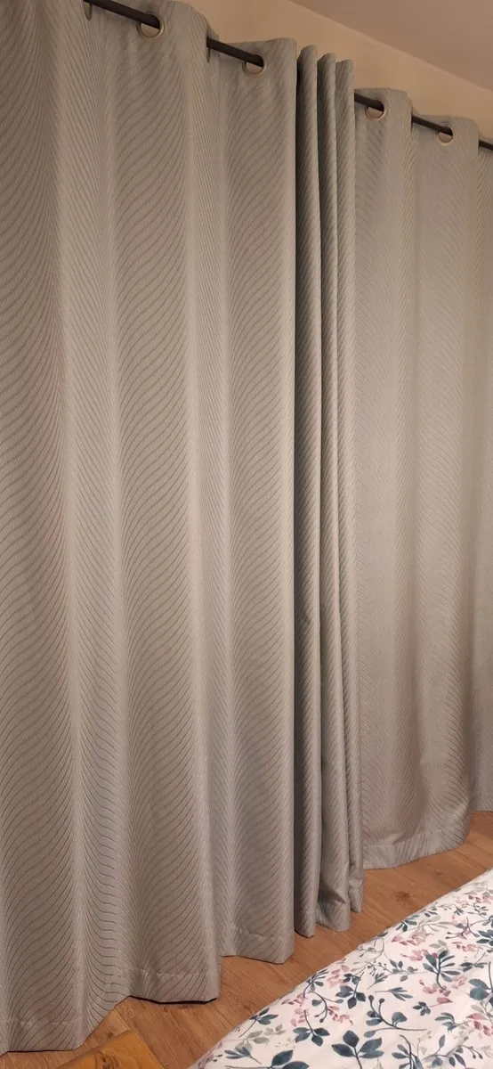 Curtains - Image 1