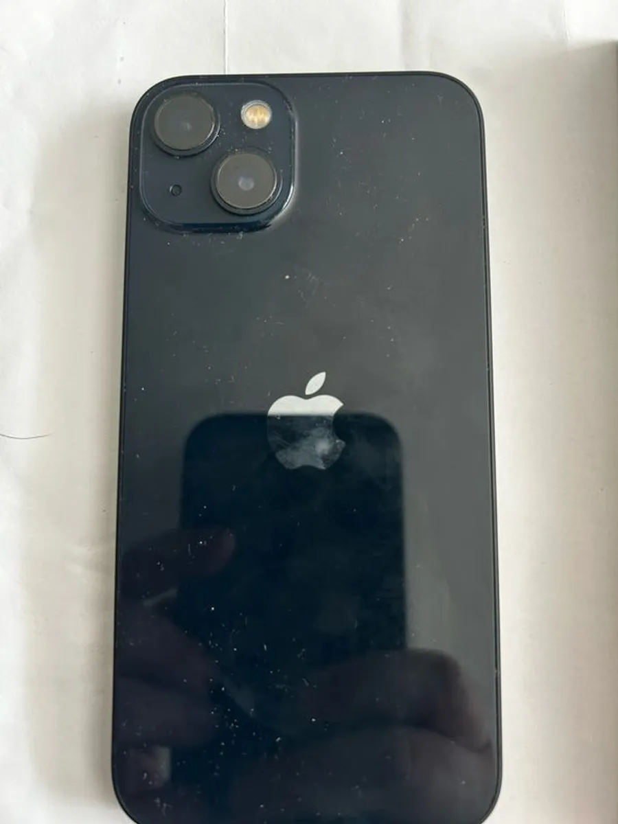 Immaculate IPhone 13 unlocked - Image 2