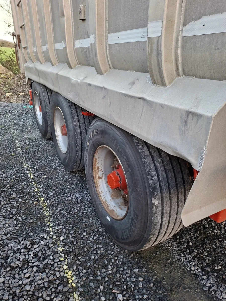 Bathtub tipping trailer - Image 4