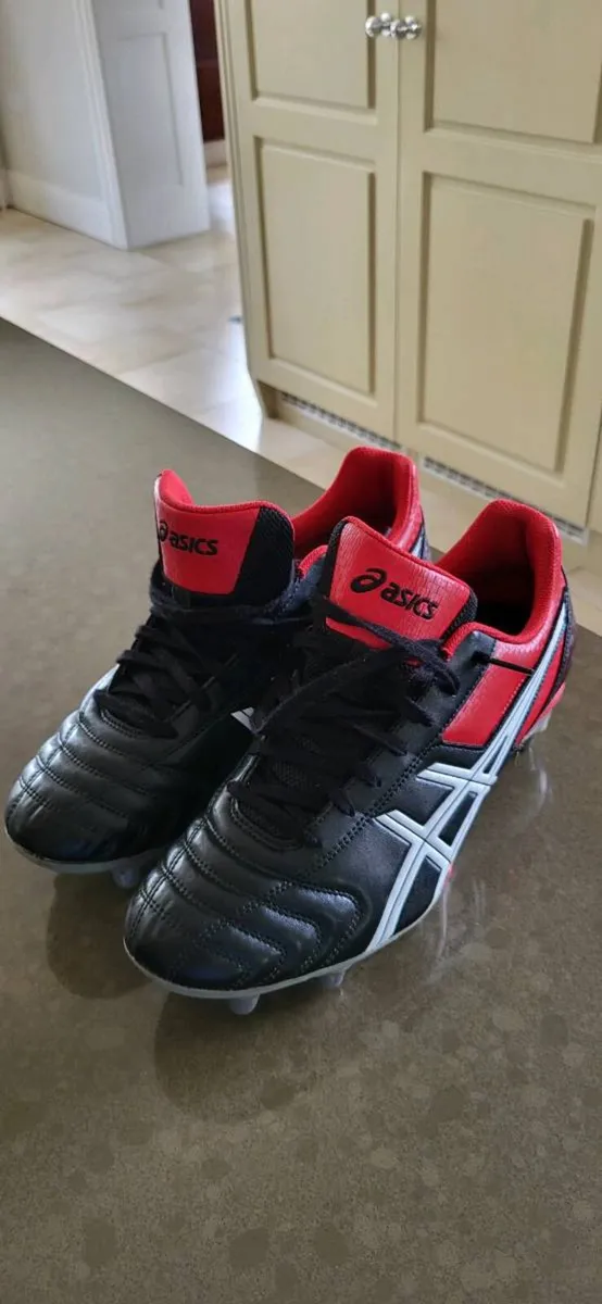 Rugby boots ASICS - Image 1