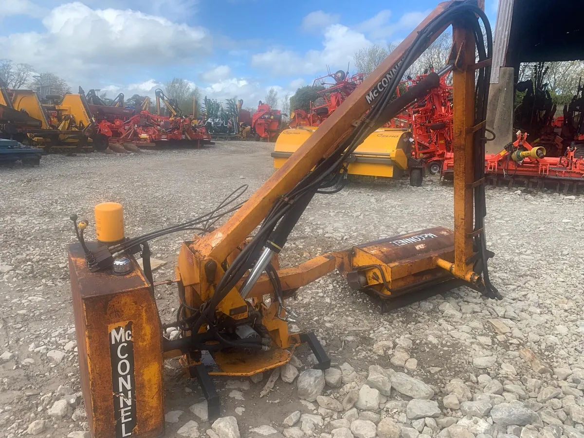 MCCONNEL PA32 FLAIL HEDGER - Image 3