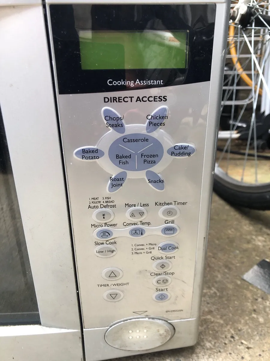 Sanyo microwave and fan oven €80 - Image 2