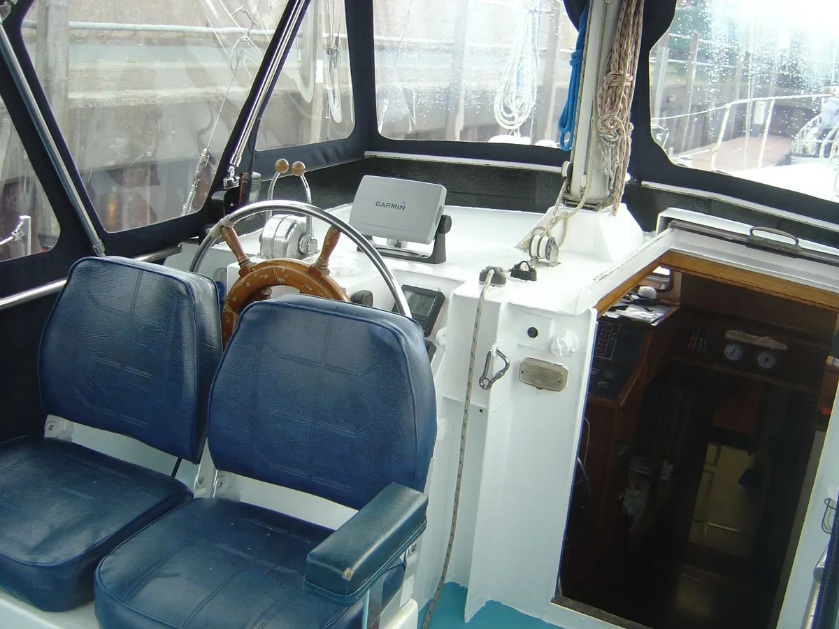 Dutch Steel Cruiser - Must Sell Best Offer Secures - Image 3