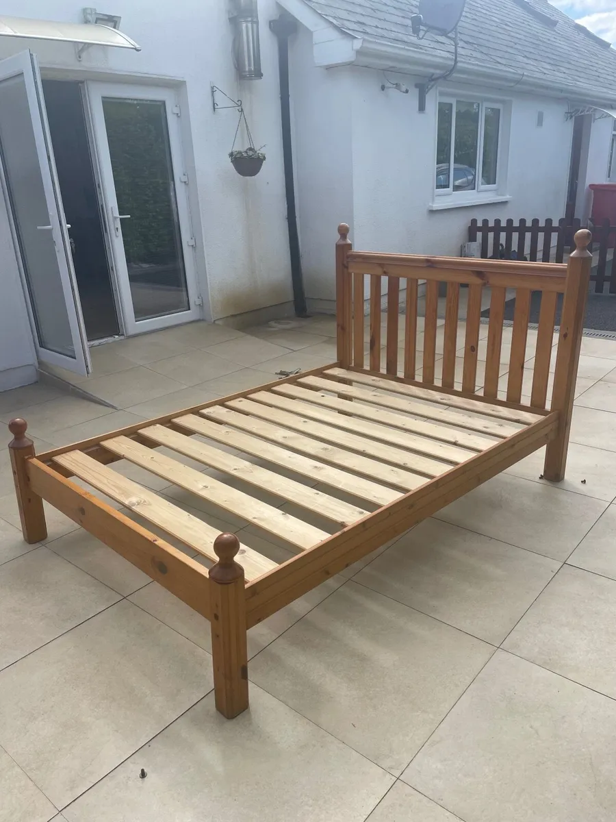 Double bed frame - Image 1