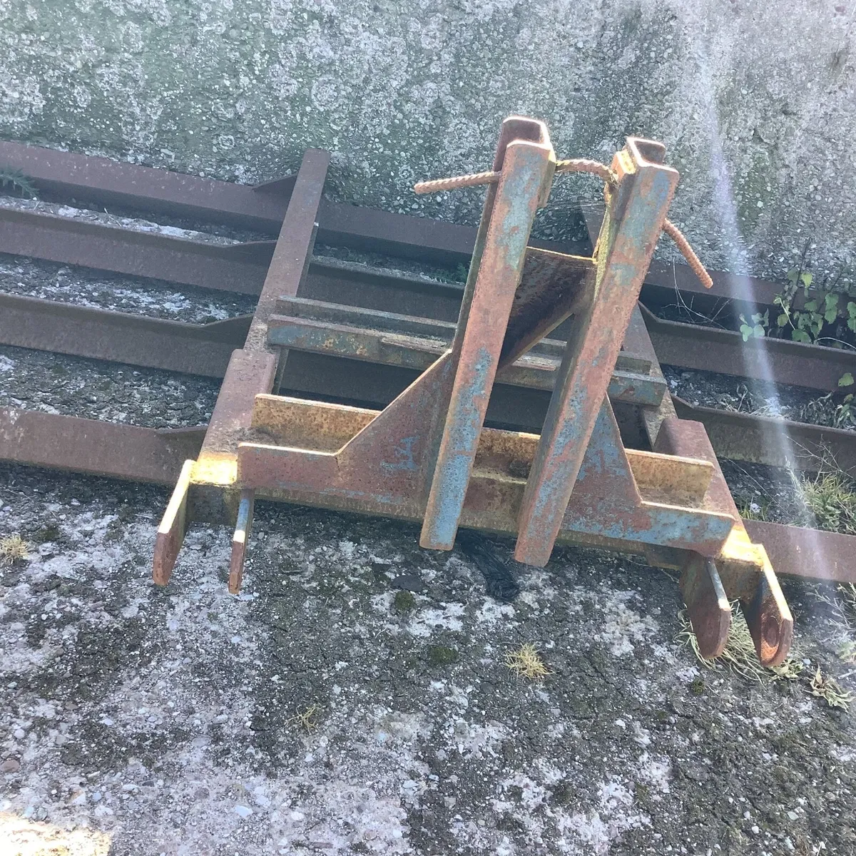Land leveller - Image 1