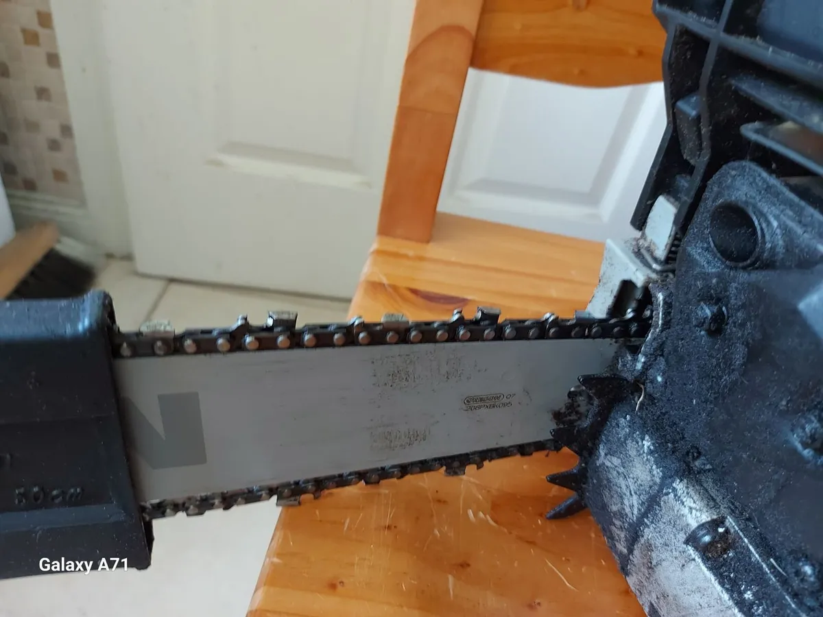 TITAN 20 Inch Petrol Chainsaw, Model TTL760CHN - Image 4