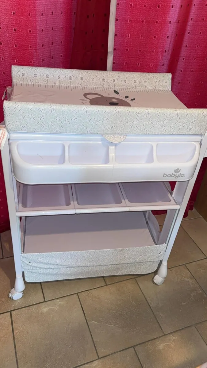 Baby changing unit - Image 3