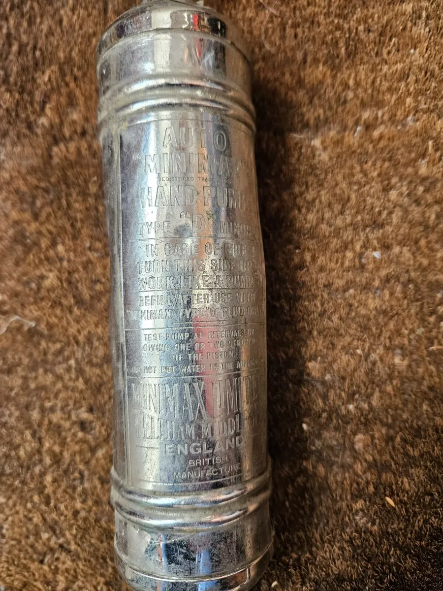 Vintage Minimax Car Fire Extinguisher - Image 2