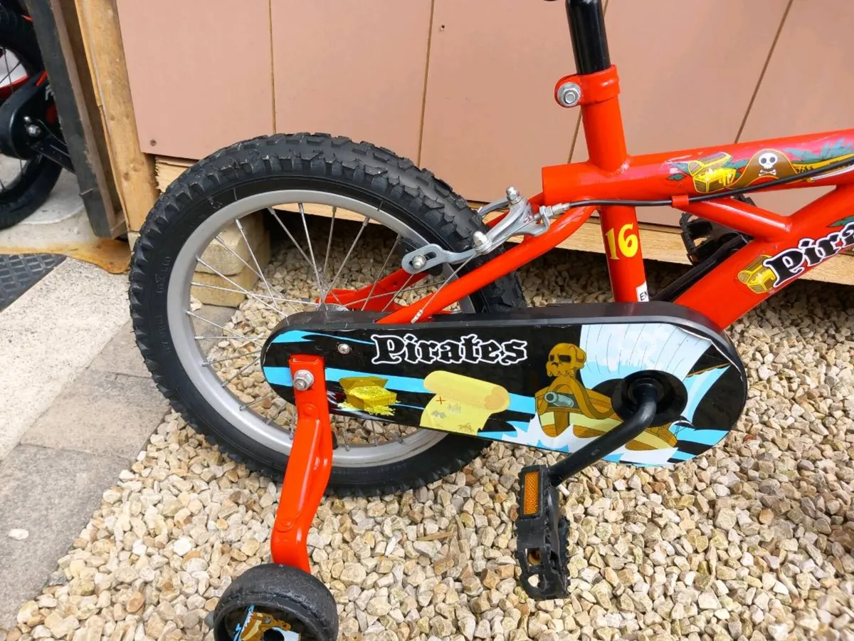 Kids pirates ☠️ bike size 16 inch wheels - Image 3
