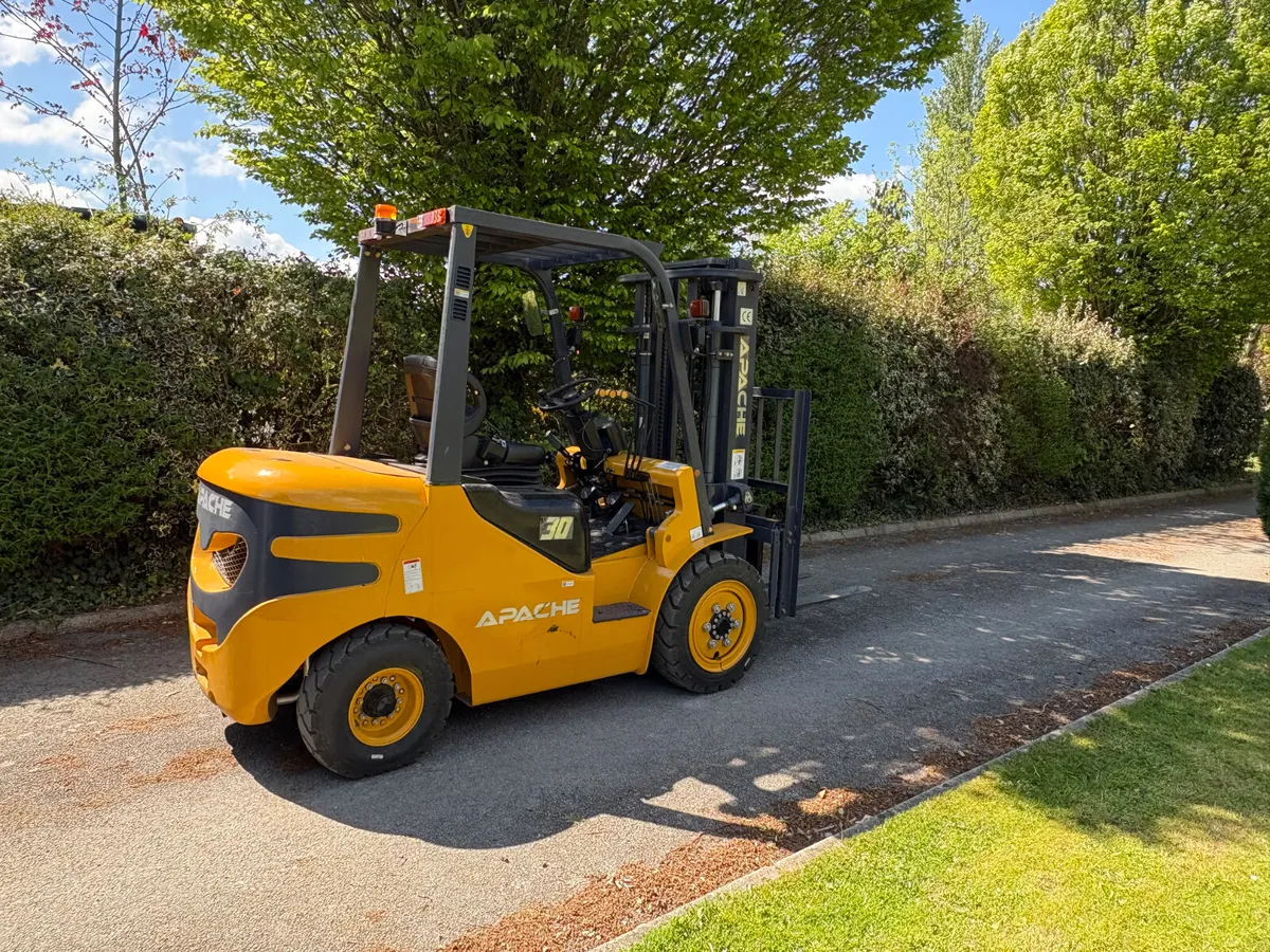 New 2026 Apache 3 Ton Forklift - Image 3