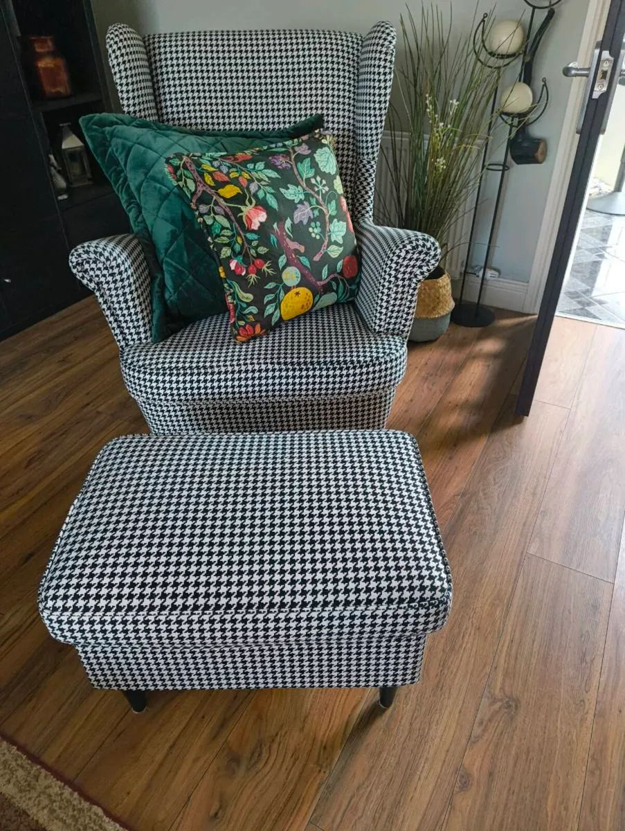 Armchair and footstool - Image 3