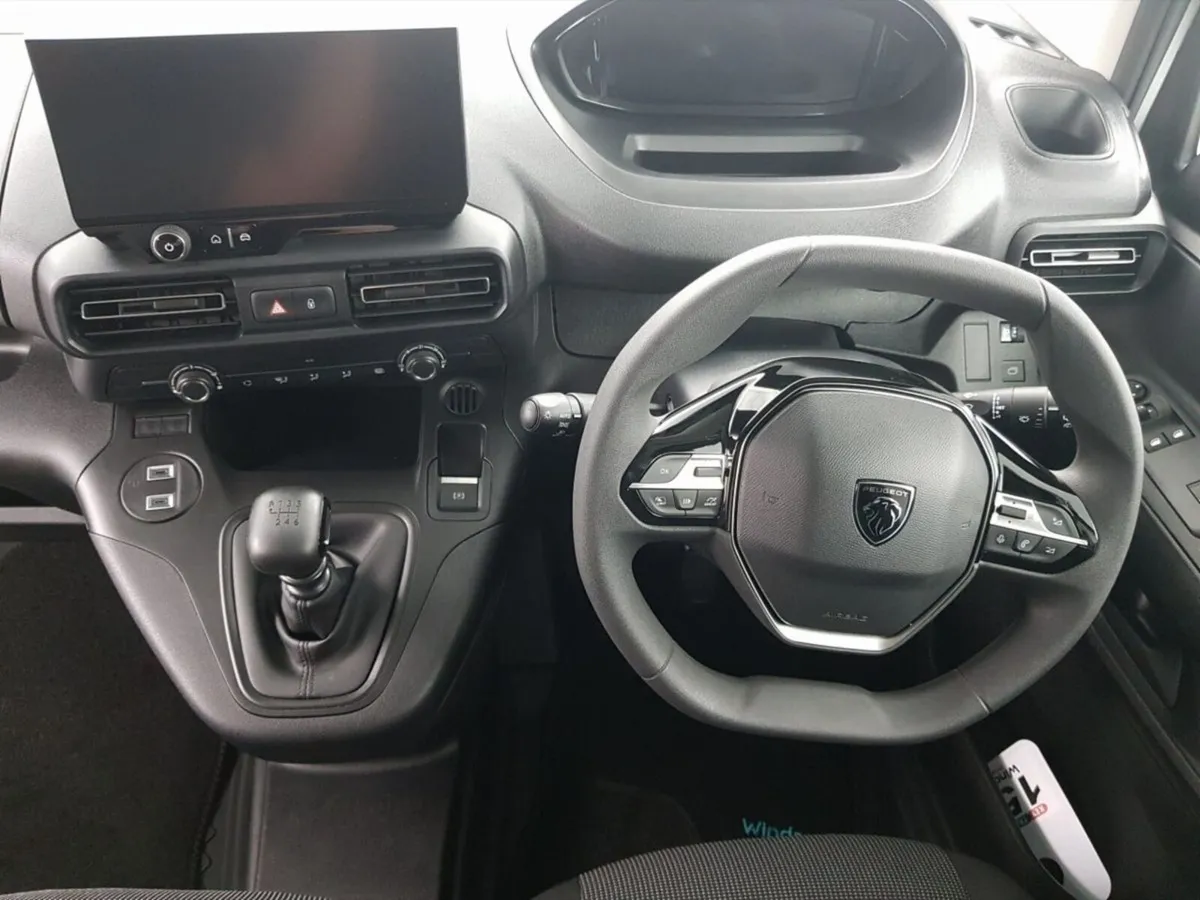 Peugeot Partner PARTNER PRO PLUS1.5 HDI 100 65 ** - Image 4