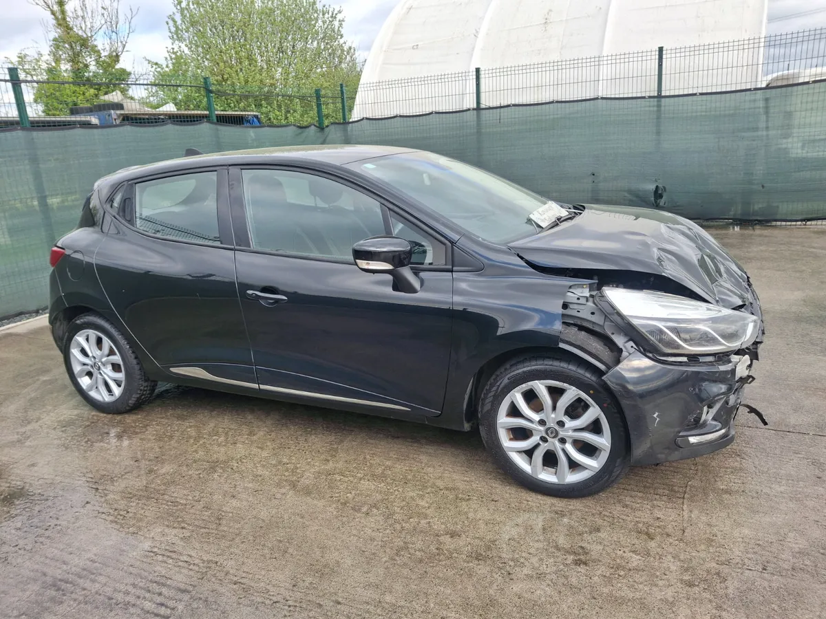 2018 Renault Clio  Dynamic  1.5 Diesel - Image 2