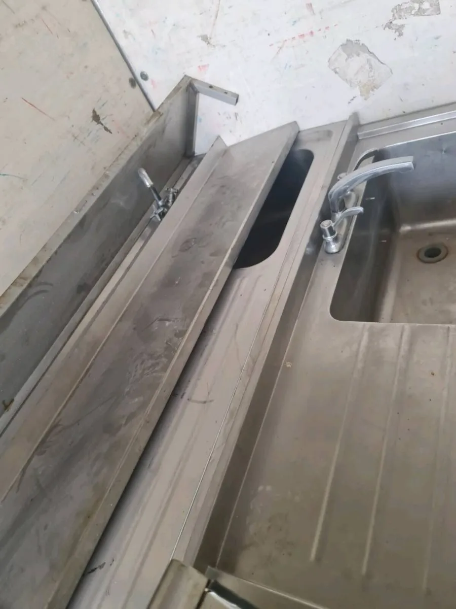 Catering equipment - Image 4